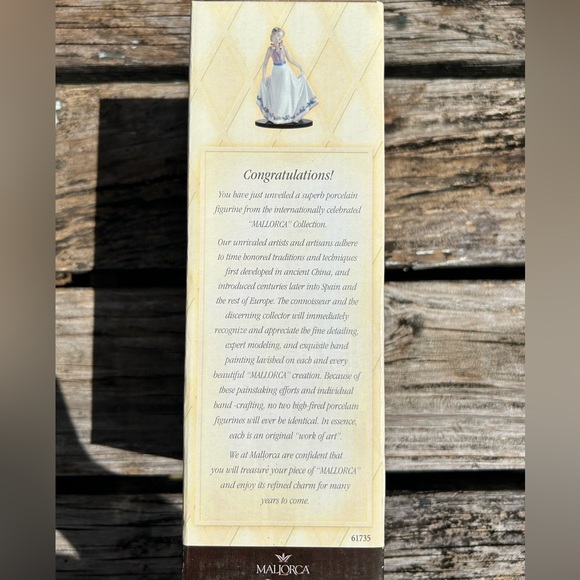 Vintage NIB Studio Silversmith Mallorca Waltzing Caroline Porcelain Figurine - Picture 3 of 6